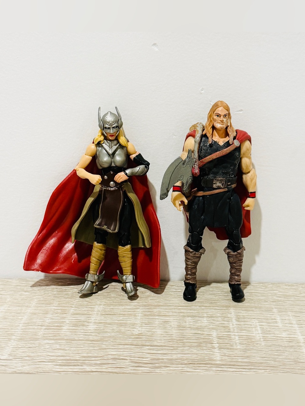 Marvel Universe 3.75" Action Figure Lot - Mighty Jane Foster & Young Viking Thor